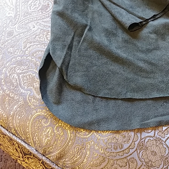 💙3 for 20 Olive green peasant top - Picture 4 of 4